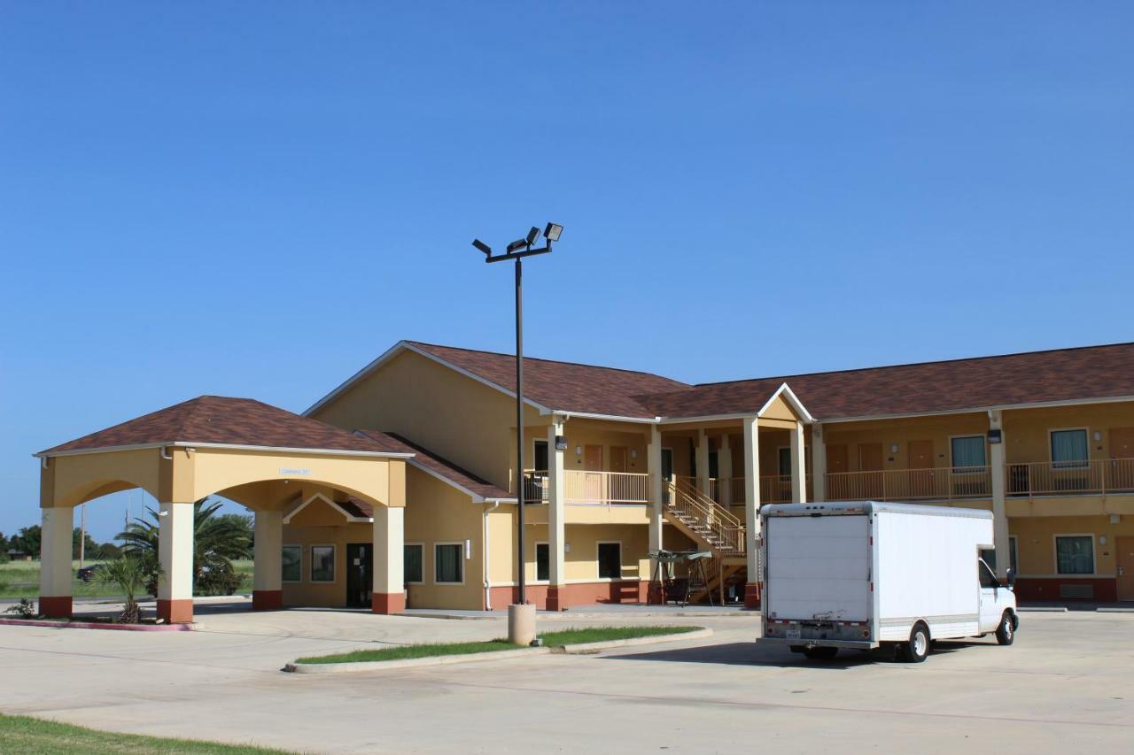 Horizon Inn & Suites Pearsall المظهر الخارجي الصورة
